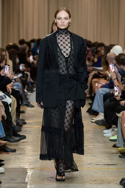 Look 54